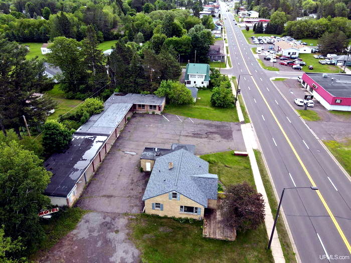 Crestview Motel (Crest View Motel) - Real Estate Listing Photo (newer photo)